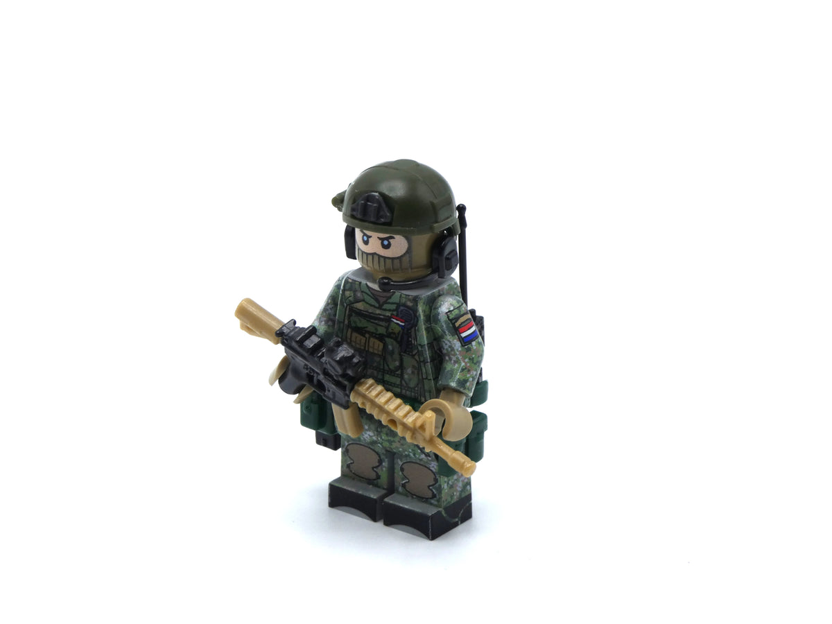 Koninklijke Landmacht  Soldaat Bewapend 43e Brigade